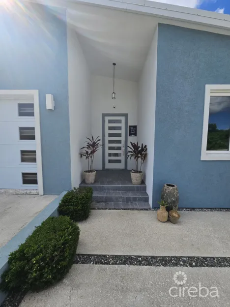 BEACH BAY HOME