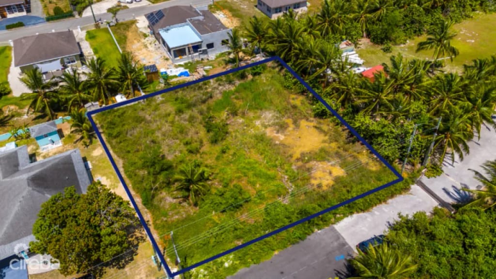 WOODLAND DRIVE, LOWER VALLEY LOT