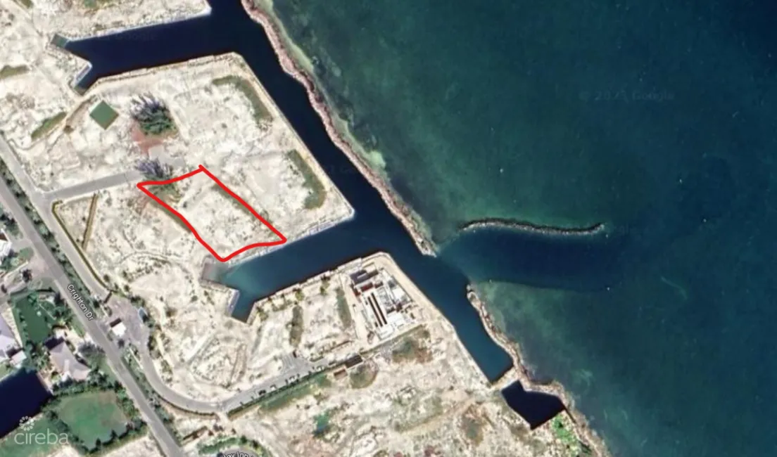 DIAMOND'S EDGE WATERFRONT ESTATE LOT 9