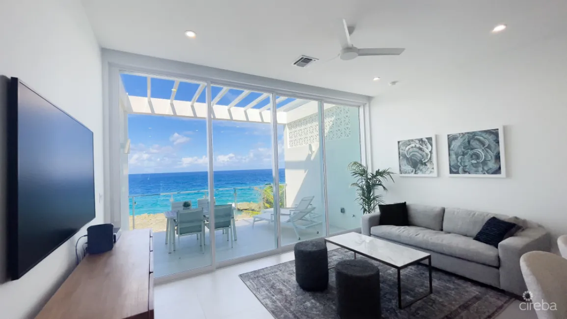 SUNSET POINT TOP FLOOR OCEANFRONT