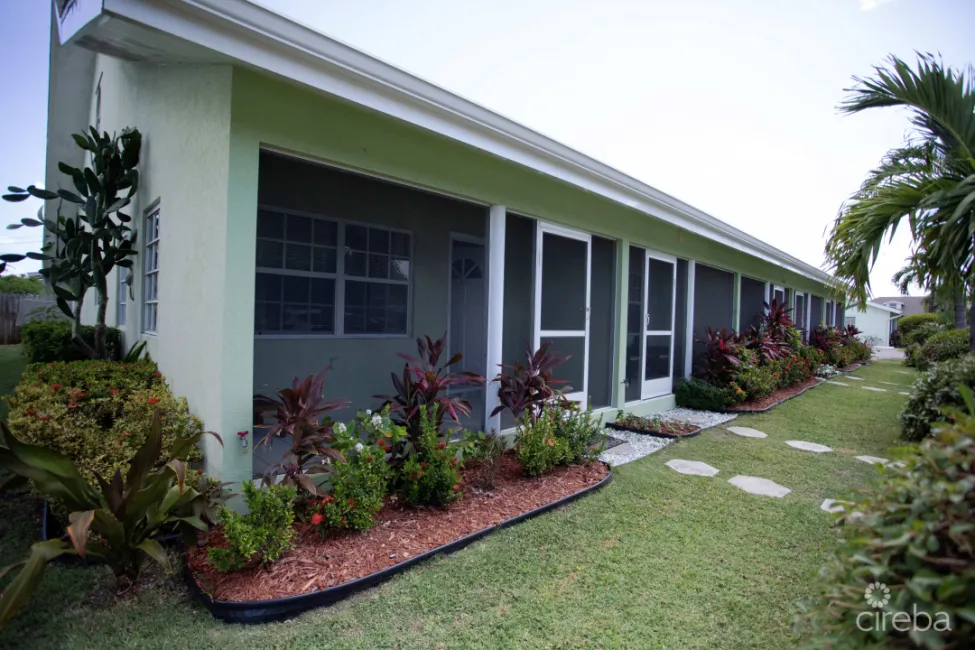 MUST SEE PLEASANT PALMS 2 BEDROOM