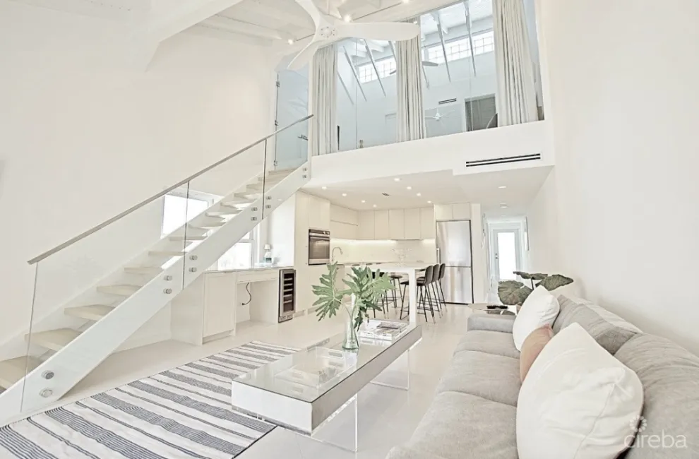 VILLAS OF THE GALLEON #39 - STUNNING REMODEL