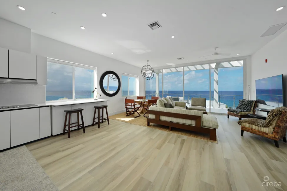 SUNSET POINT SIGNATURE PENTHOUSE