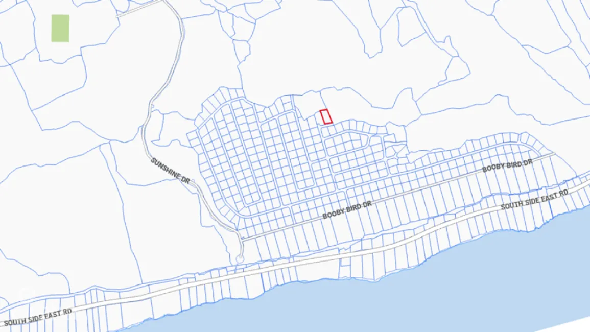 SELWORTHY GROVE CAYMAN BRAC (LARGE .37 ACRE LOT)