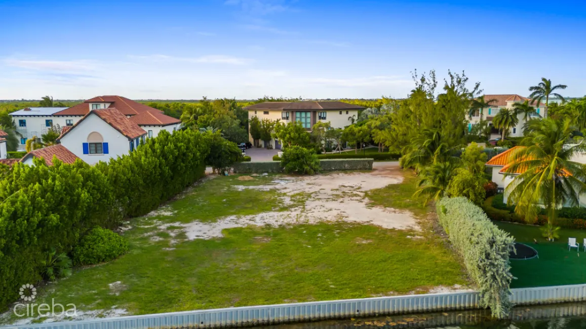 VISTA DEL MAR- EXECUTIVE CANAL ESTATE LOT