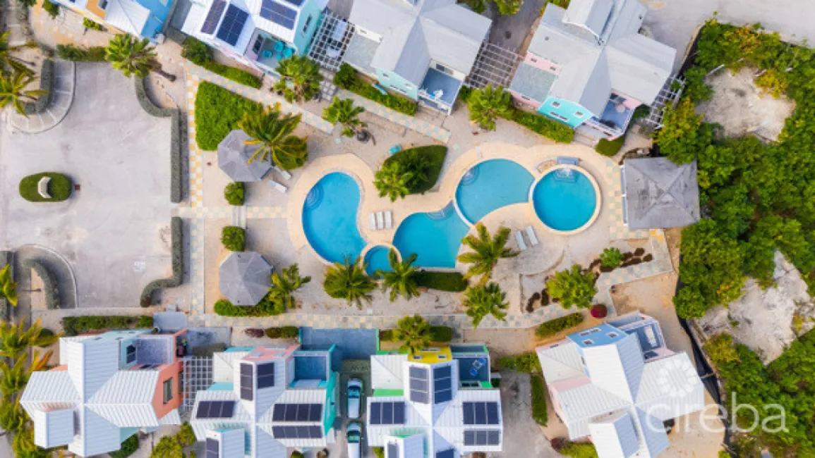 EAST END PARADISE VILLAS. 3 BED, 3 BATH + DEN WITH PRIVATE BEACH