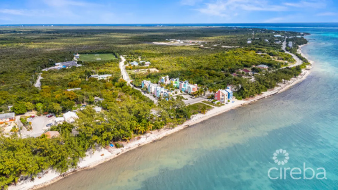 EAST END PARADISE VILLAS. 3 BED, 3 BATH + DEN WITH PRIVATE BEACH