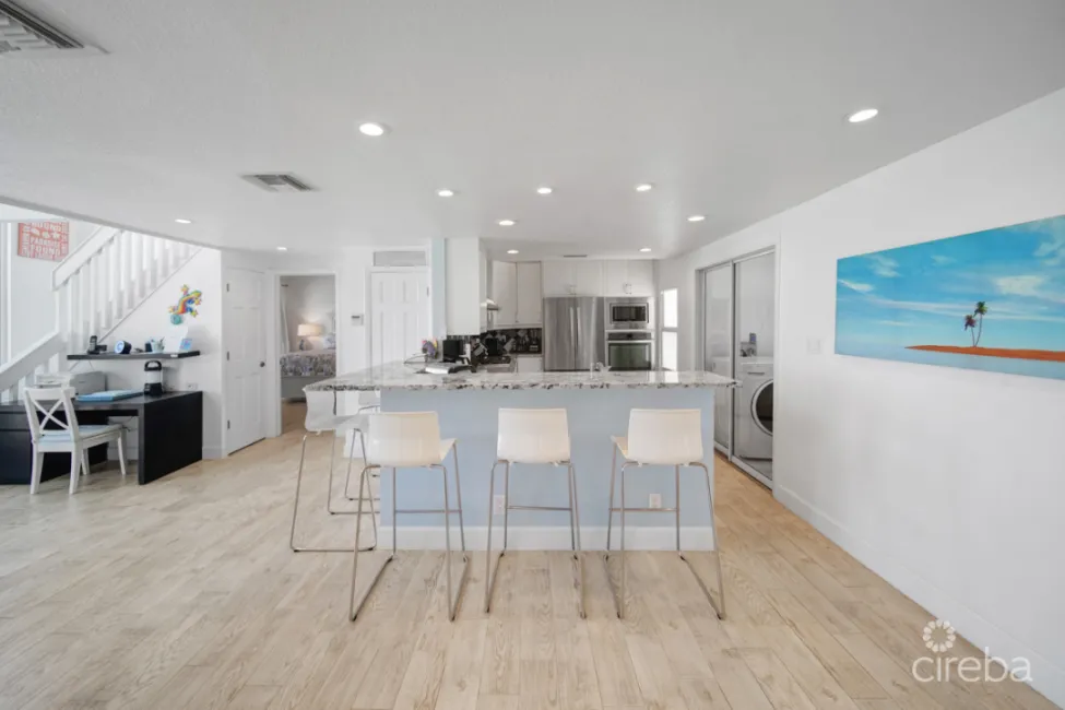 CORAL LOFT BEACH HOUSE W/ 2,838 SQ FT OF NEW CONSTRUCTION