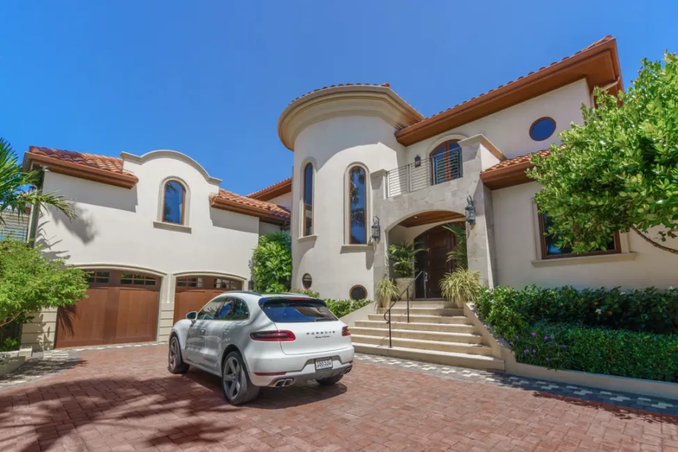 CASA MARE ESTATE AND GARDENS