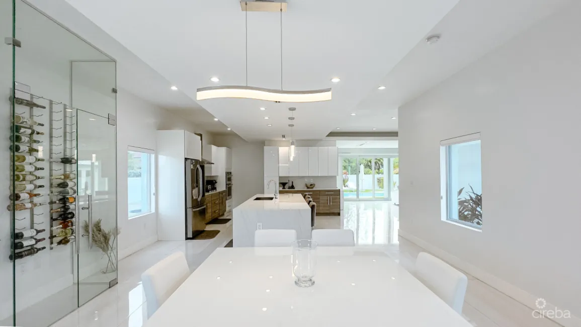 PATRICKS ISLAND EXECUTIVE FAMILY HOME