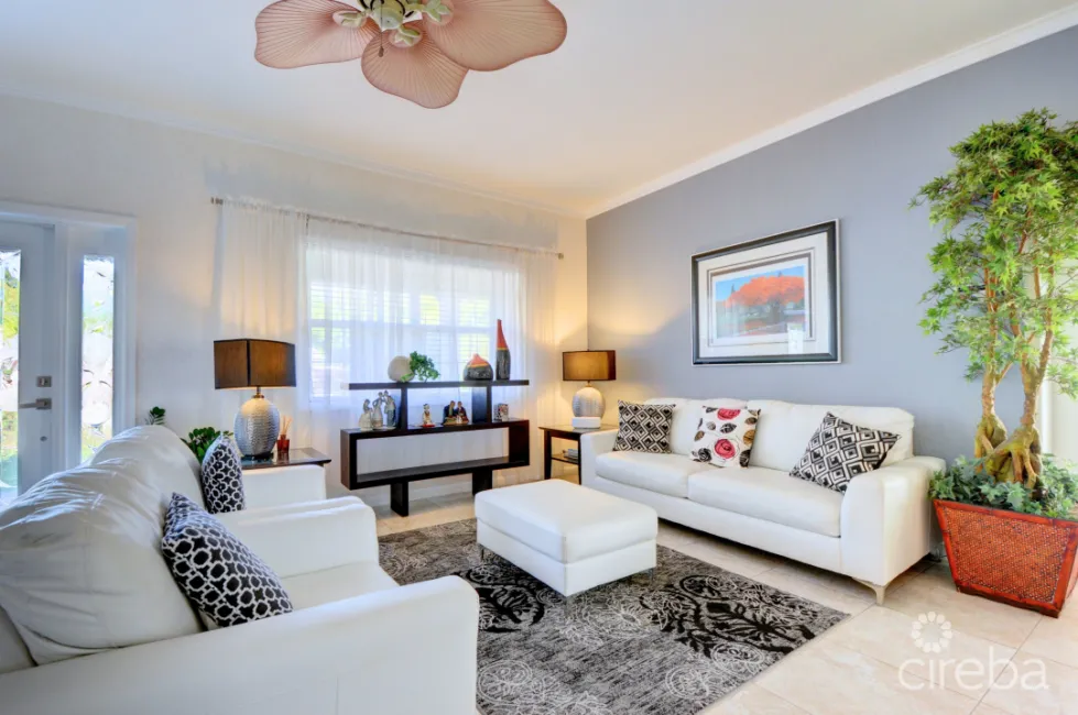 MULTIFAMILY RESIDENCE ON CRANBROOK DR.