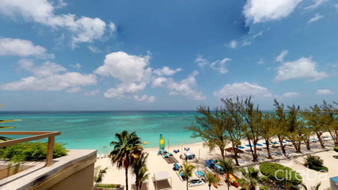 RITZ-CARLTON RESIDENCE #612