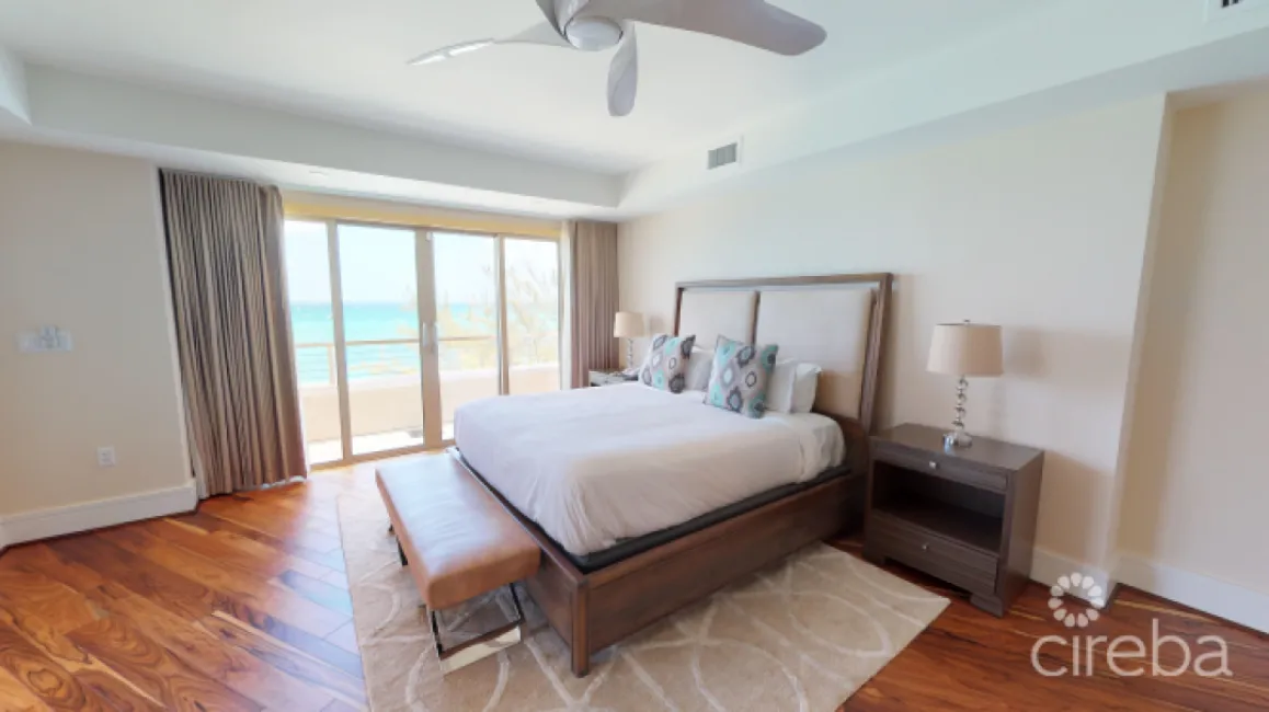 RITZ-CARLTON RESIDENCE #612