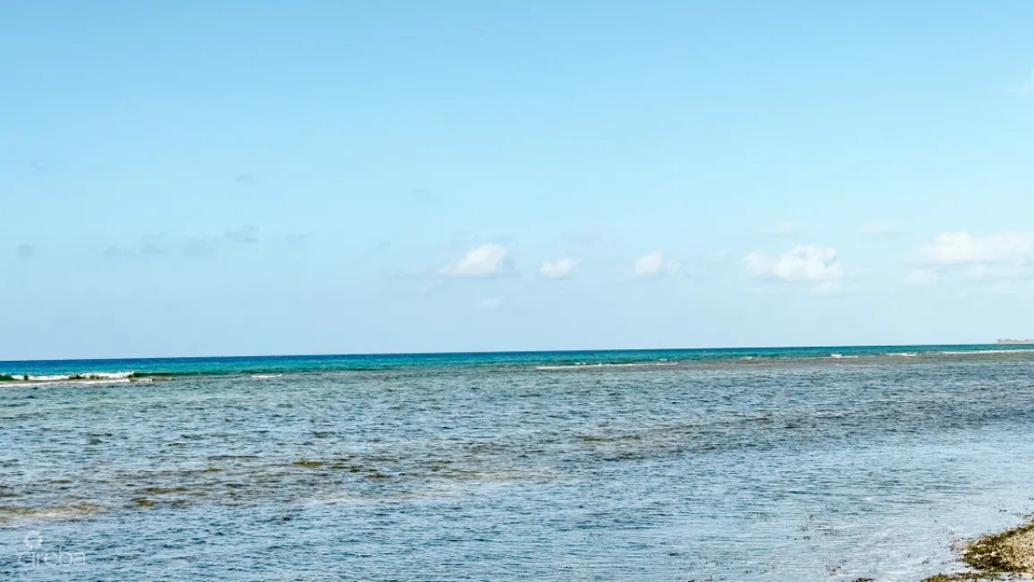 OCEANFRONT LAND LITTLE CAYMAN