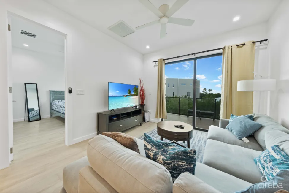 ALLURE 2, WATERFRONT CONDO