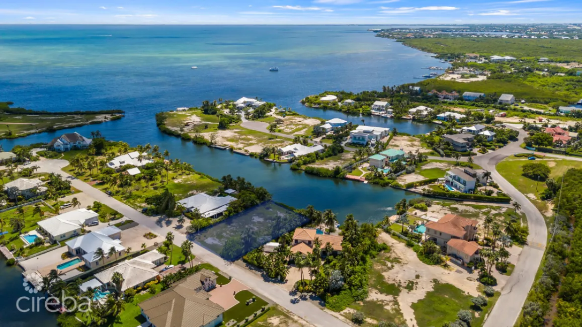 THE SHORES- CANAL EXECUTIVE HOME LOT