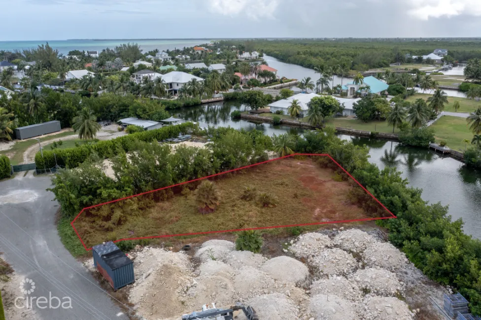 0.33 ACRE CANAL FRONT LAND ON SWEETLEAF CLOSE