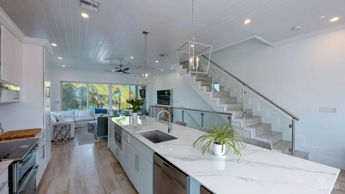 TURNBERRY VILLAS, CRYSTAL HARBOUR