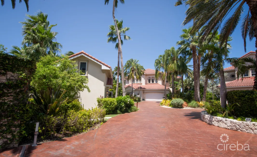 VISCAYA, GOVERNORS HARBOUR, 1B