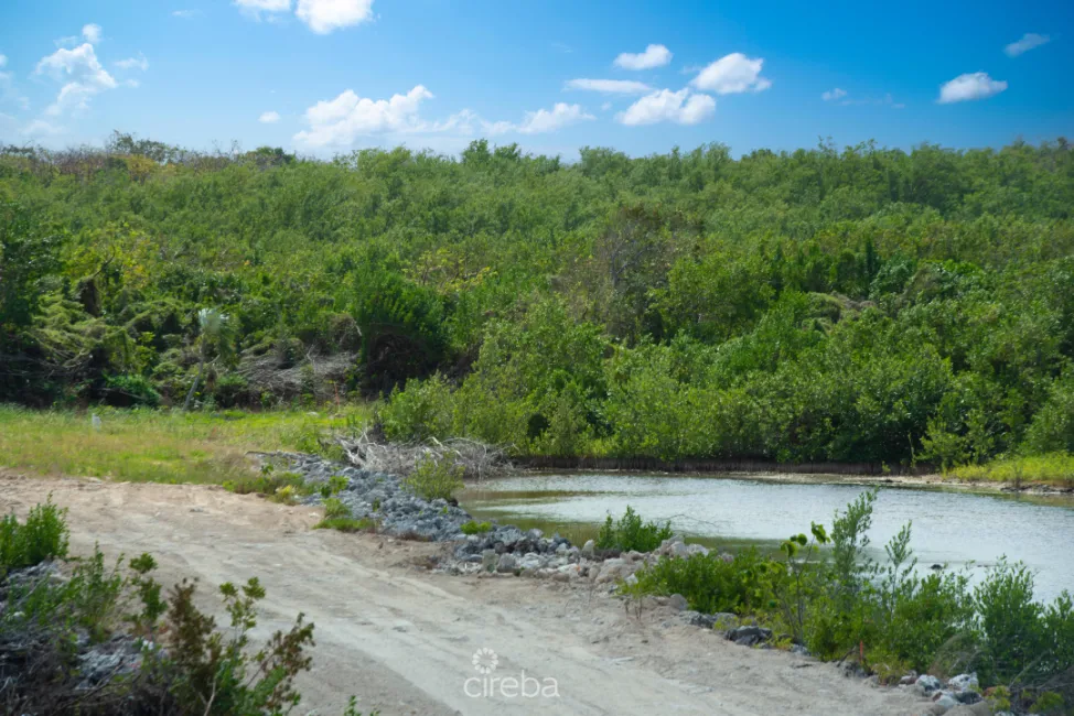 CORNER LOT RUM POINT DRIVE