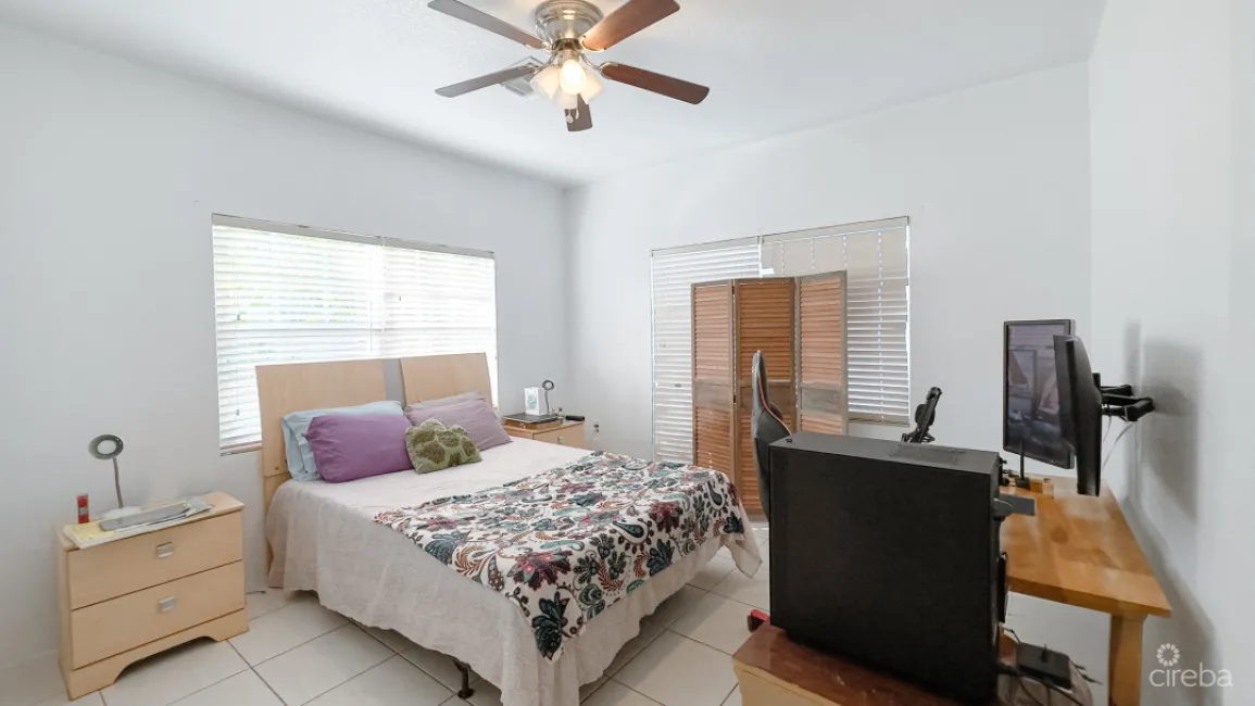 WEST BAY INVESTMENT 4 PLEX