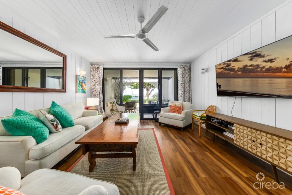 #33 VILLA PAPPAGALLO - GROUND FLOOR OCEAN VIEW