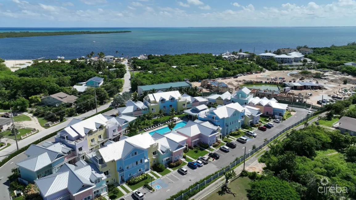 THE MEADOWS - NAESBERRY + LOFT RESIDENCE