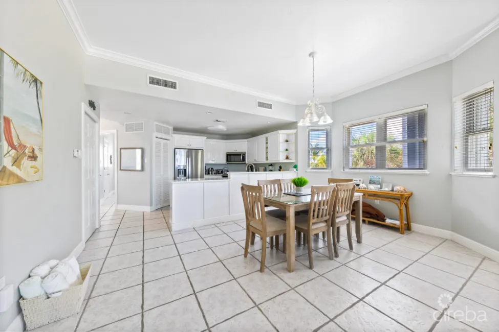 ON THE BAY 208, NORTH SIDE CONDO