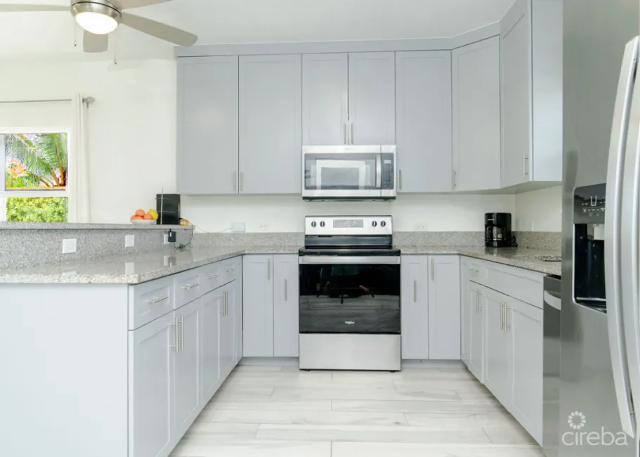 COCONUT VILLAGE LAKEFRONT HOME