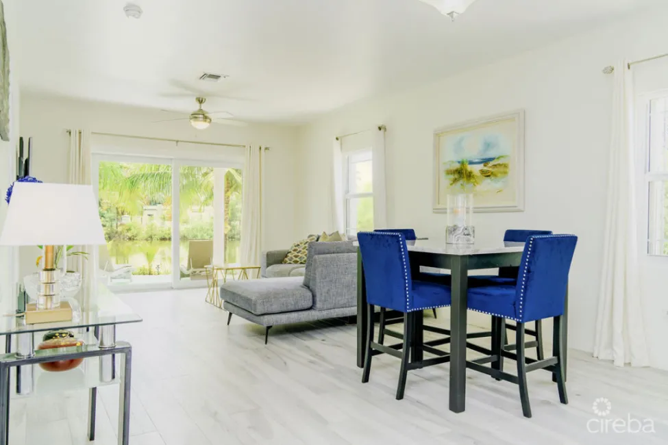 COCONUT VILLAGE LAKEFRONT HOME