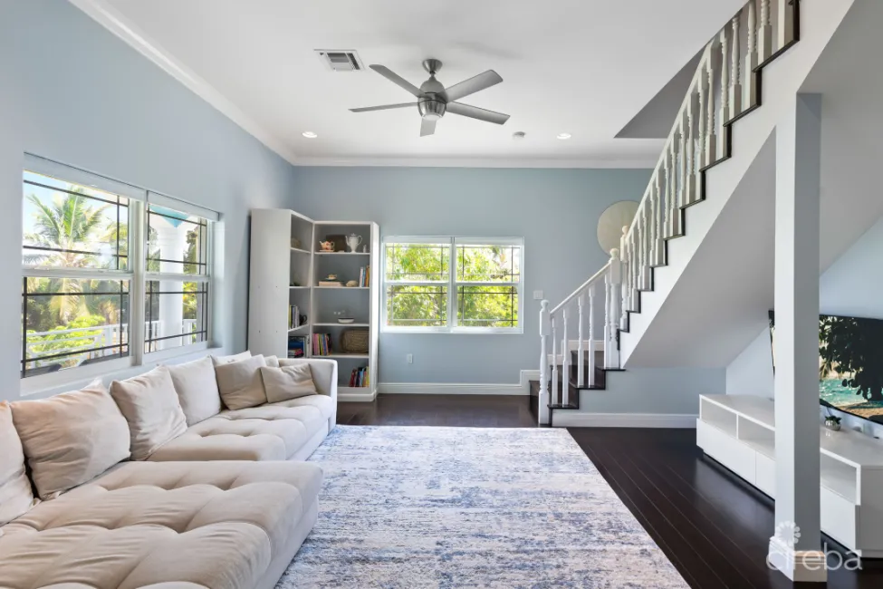 GOLDEN OPPORTUNITY + INVESTMENT PROPERTY