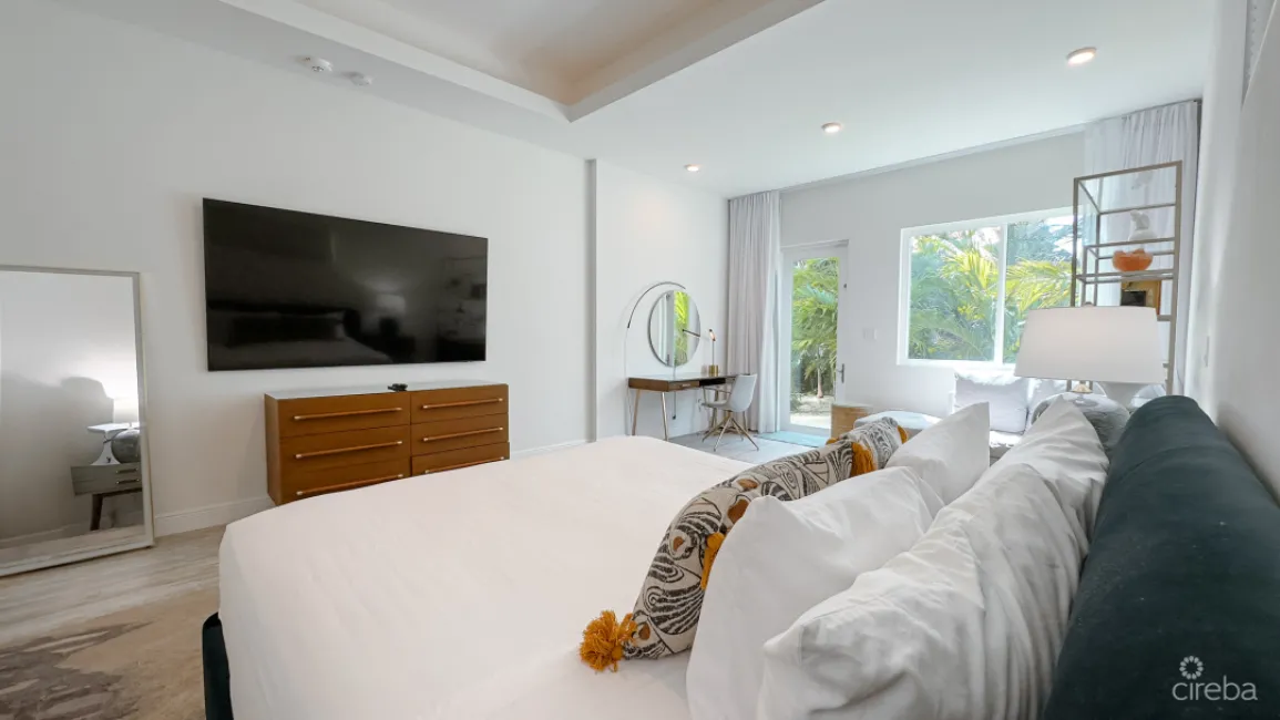 BOGGY SANDS CLUB CORAL 1