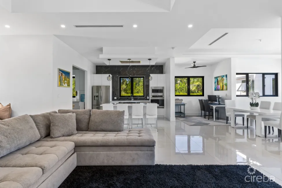 48 HAVEN CIRCLE - MODERN SINGLE FAMILY HOME + INCOME PRODUCING APARTMENT