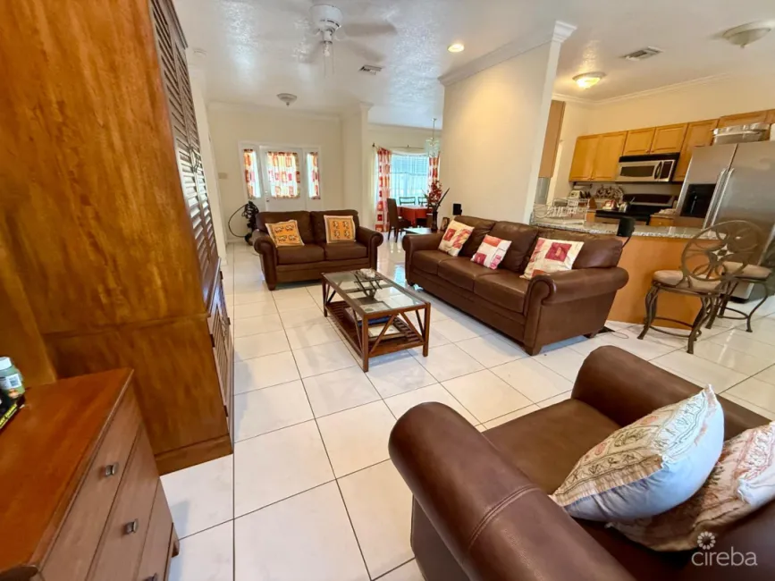 3 BEDROOM - BLUFF HOME - CAYMAN BRAC