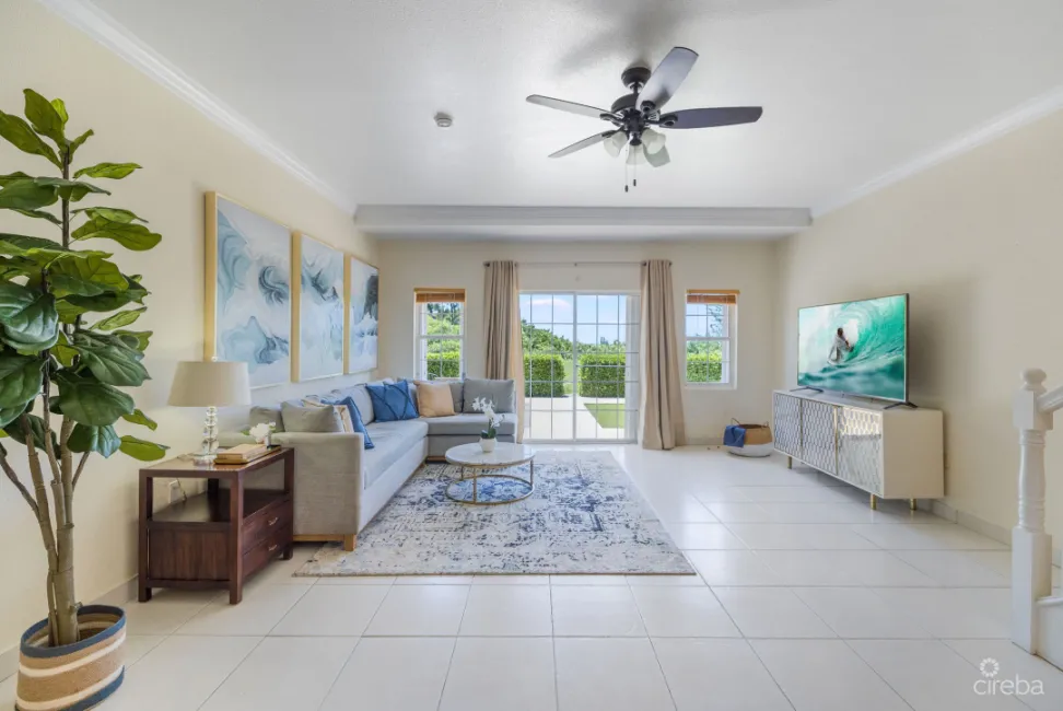 PARADISE POINT | 3-BED, 2.5-BATH OCEANFRONT TOWNHOUSE | WEST BAY