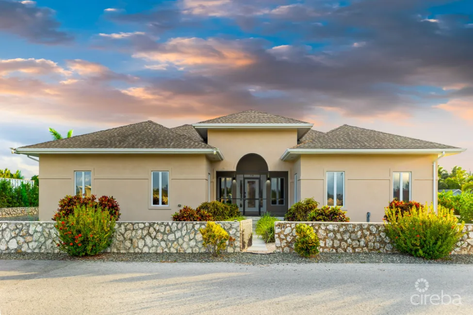 FULLY RENOVATED 3BR FAMILY HOME ON WATER STREET