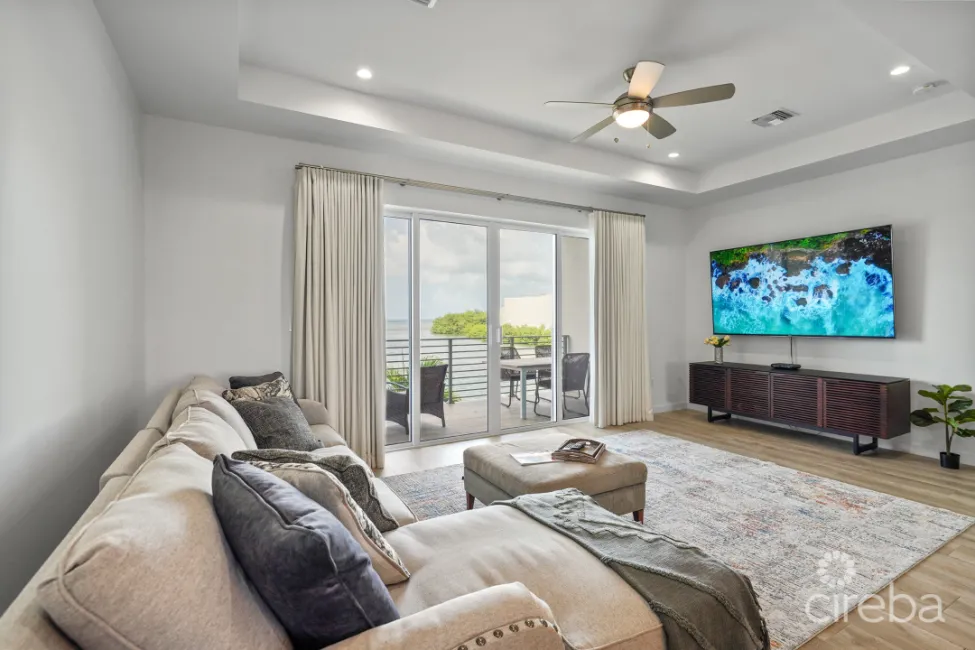 OCEAN CREST UNIT 21