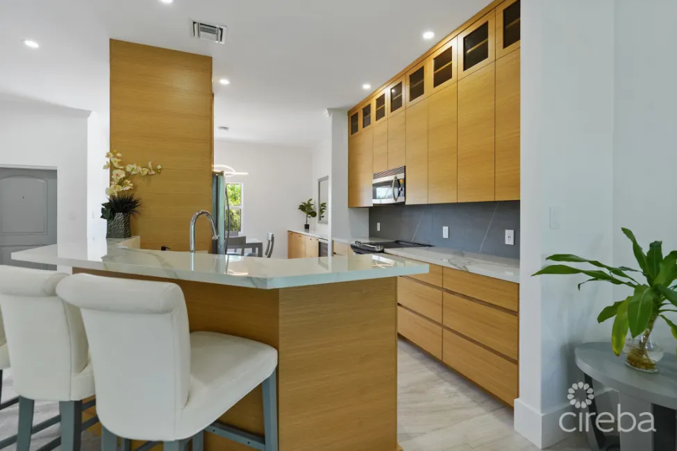 TURNBERRY EAST #3 , CRYSTAL HARBOUR