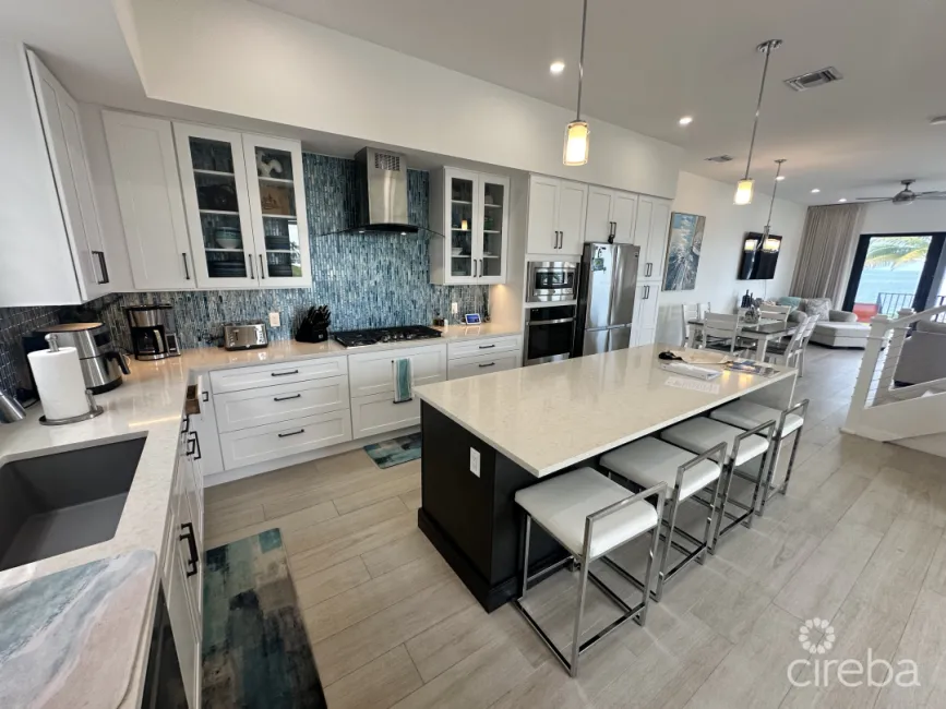 SEAHAVEN OCEANFRONT 3 BED