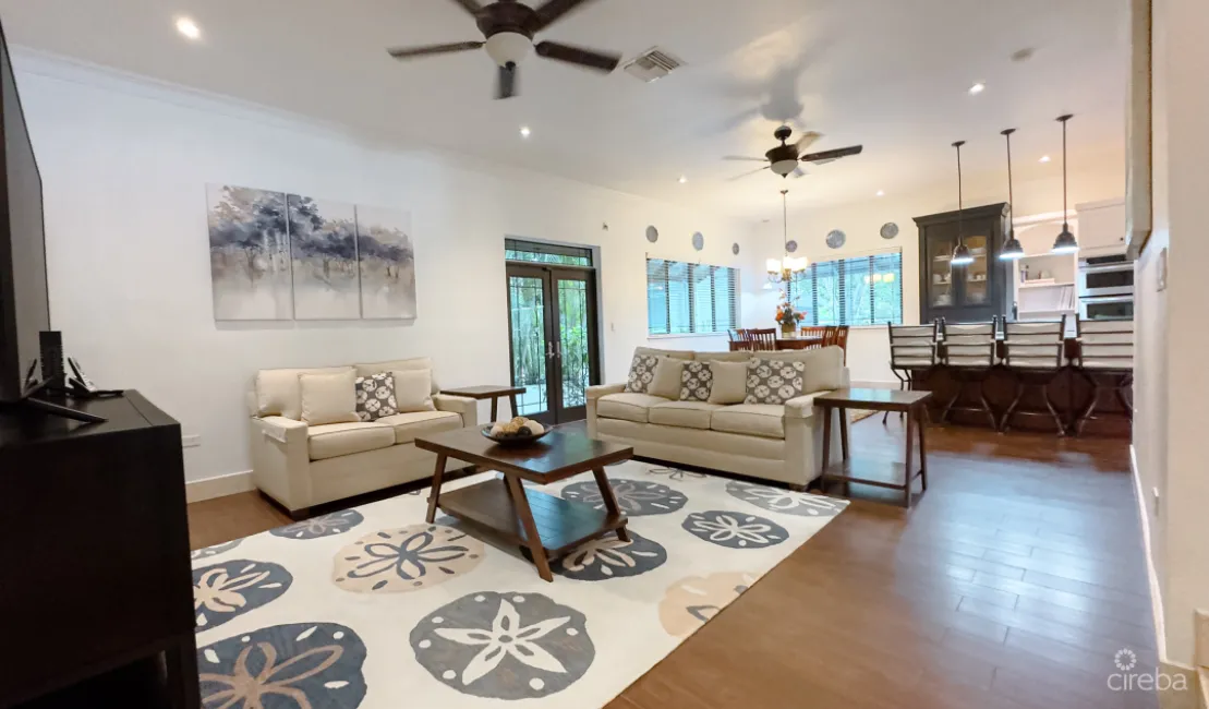 4 BEDROOM RESIDENTIAL HOME - SOUTH SOUND