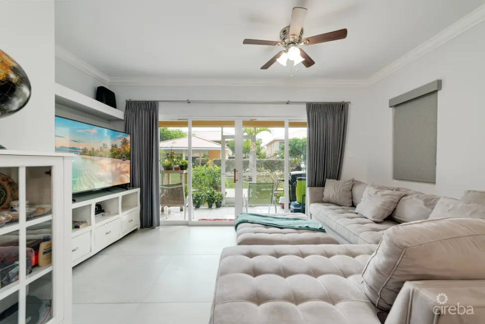 OCEAN CLUB 2BED/2.5BATH CONDO