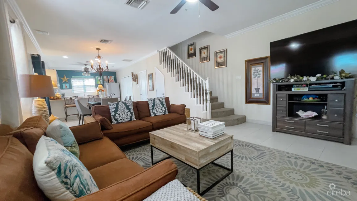 GRAND PALMS TOWNHOME SOUTH SOUND