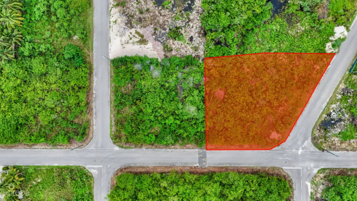 CORNER LOT .366 ACRE IN LOOKOUT GARDENS