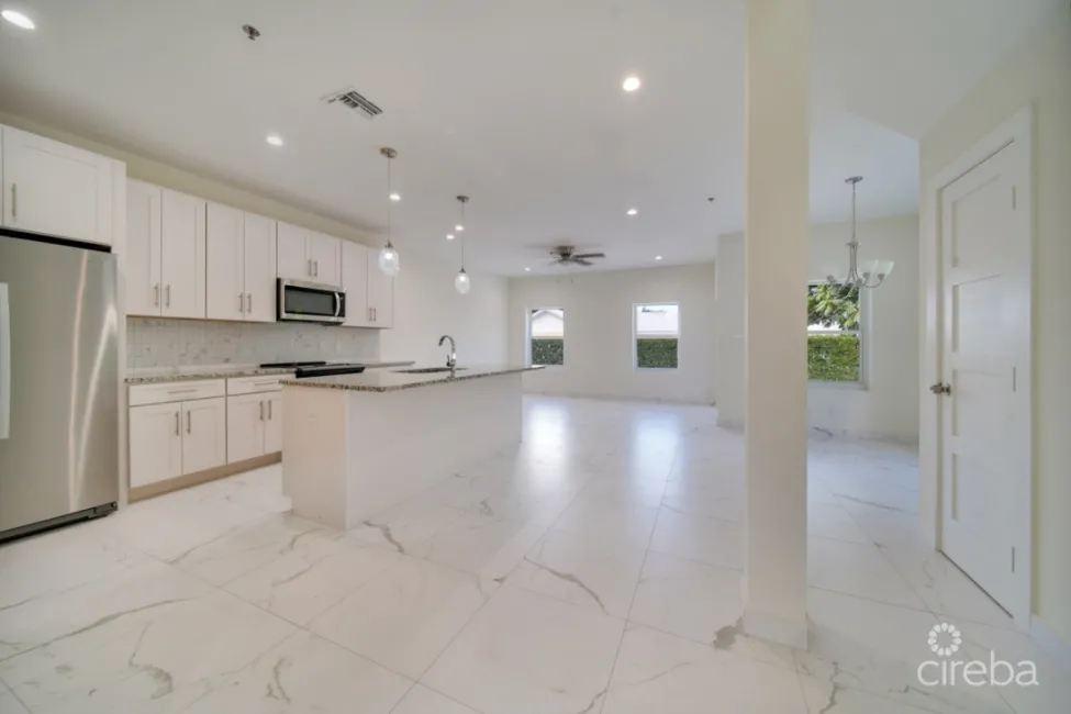 THE POINT AT WATERCOURSE #6