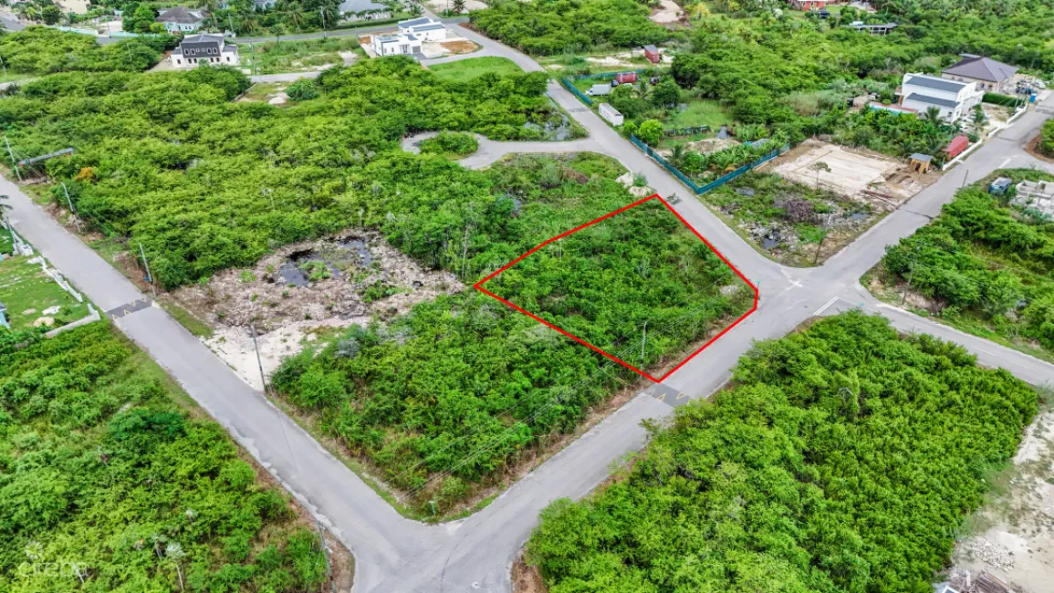 CORNER LOT .366 ACRE IN LOOKOUT GARDENS