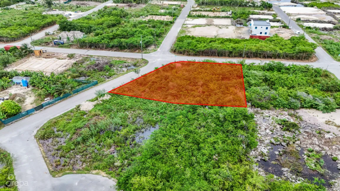 CORNER LOT .366 ACRE IN LOOKOUT GARDENS