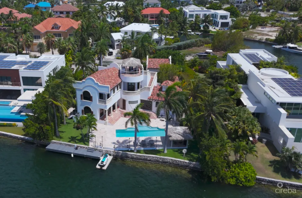 CRYSTAL HAROUR - OCEAN FRONT HOME