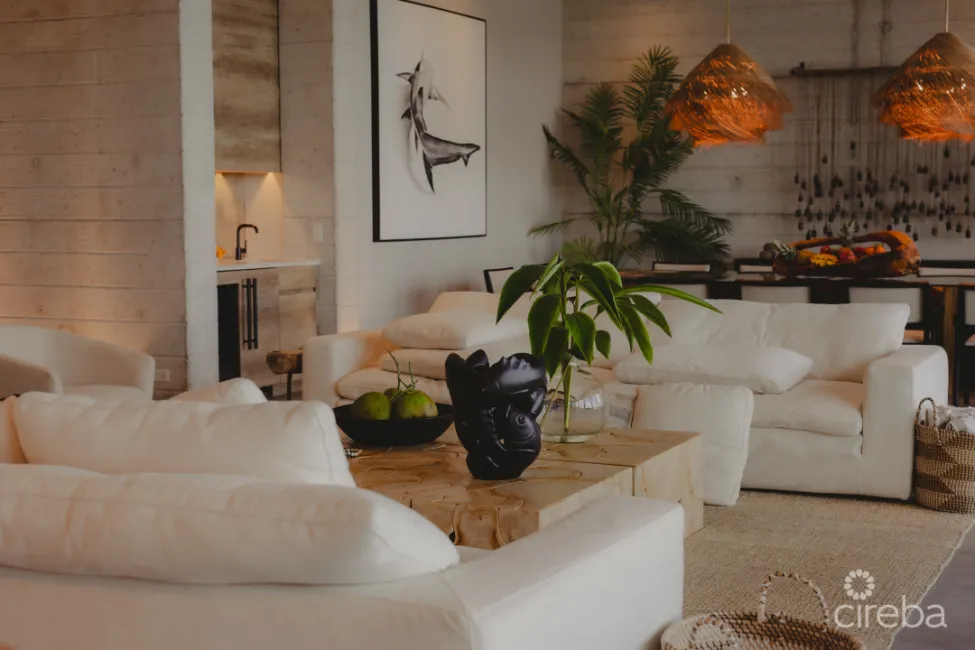 BELLA ROCCA ESTATE, EAST END LUXURY VILLA AND LAND PARCEL