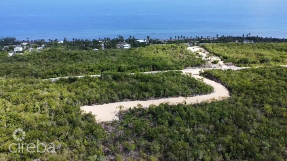 BLUFF LAND - CAYMAN BRAC EAST - LOT #3