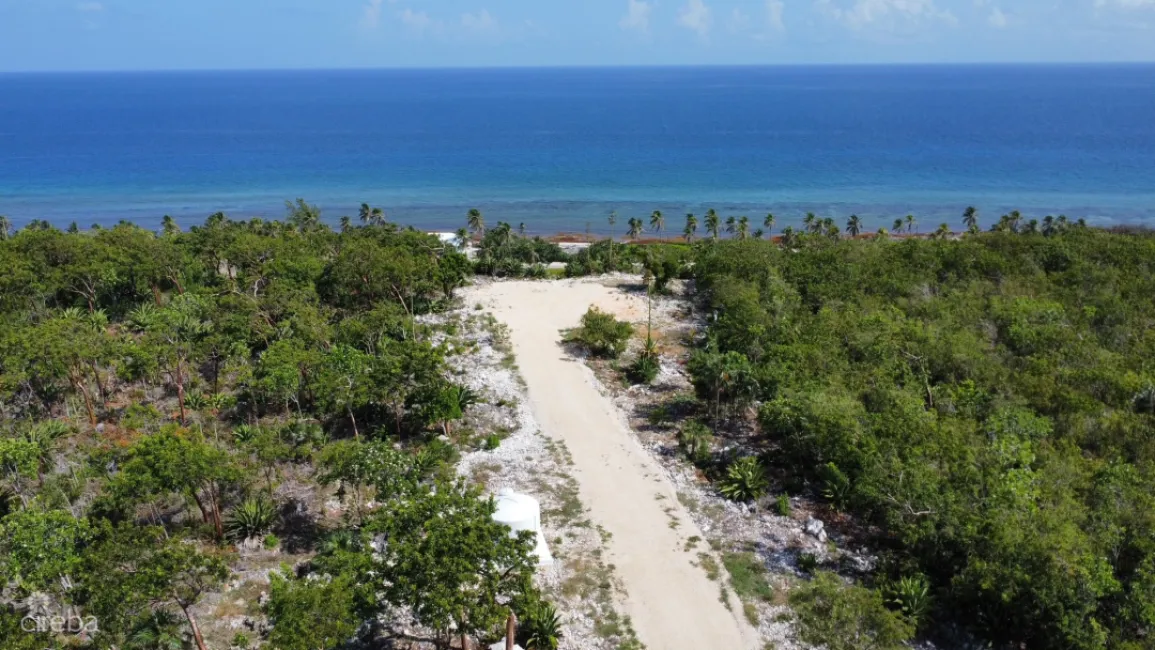 BLUFF LAND - CAYMAN BRAC EAST
